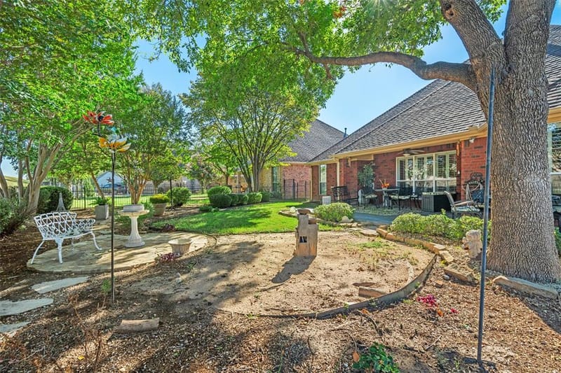 5841 River Meadows Place, Fort Worth TX 76112 - Photo 23