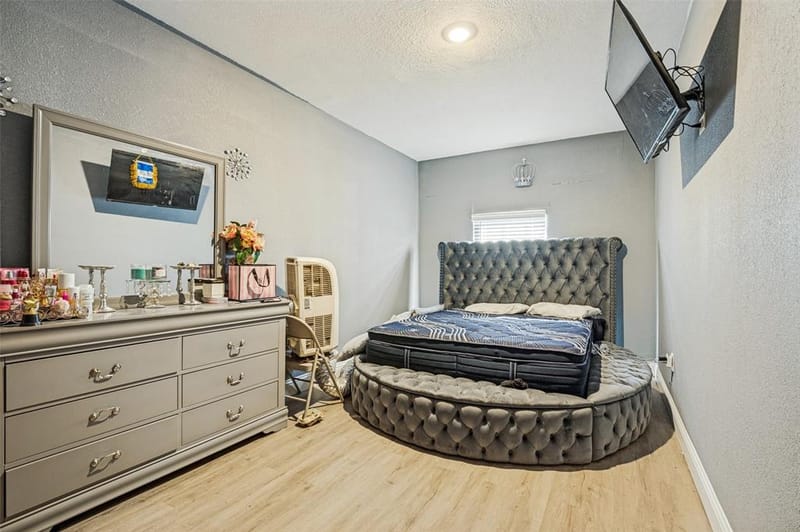 1202 Canyon Oaks Drive, Lancaster TX 75146 - Photo 17