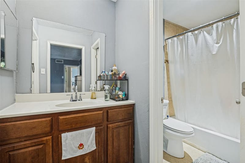 1202 Canyon Oaks Drive, Lancaster TX 75146 - Photo 15