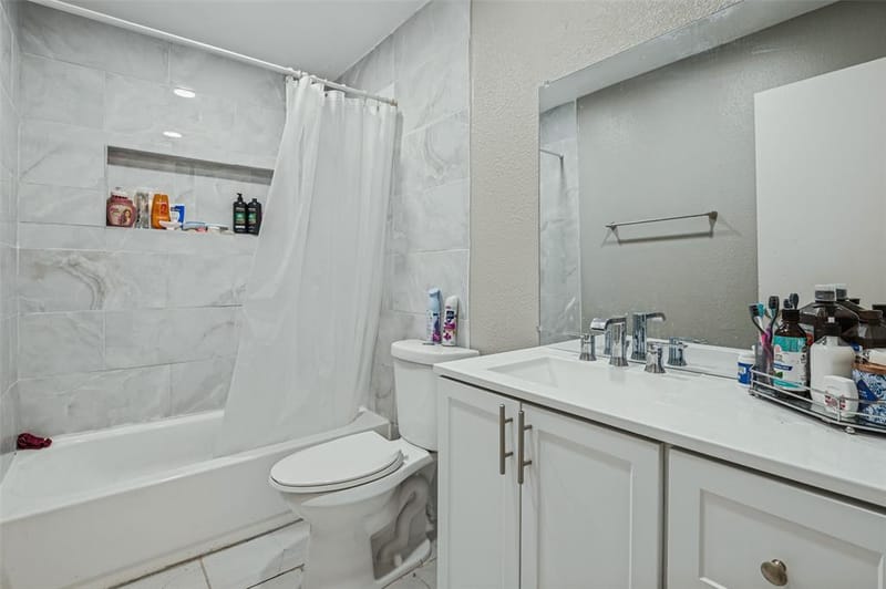 1202 Canyon Oaks Drive, Lancaster TX 75146 - Photo 19