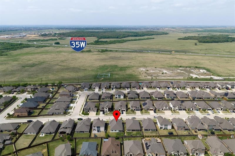9201 Amistad Lane, Denton TX 76226 - Photo 38