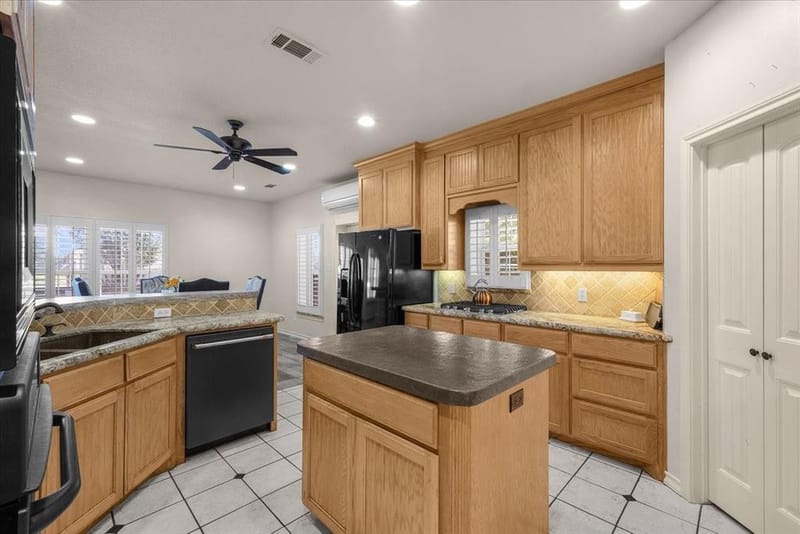 2405 Cold Springs Road, Weatherford TX 76088 - Photo 4