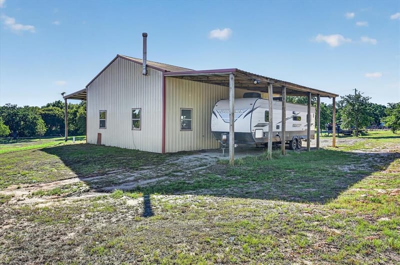 504 W Clay Street, Montague TX 76251 - Photo 28