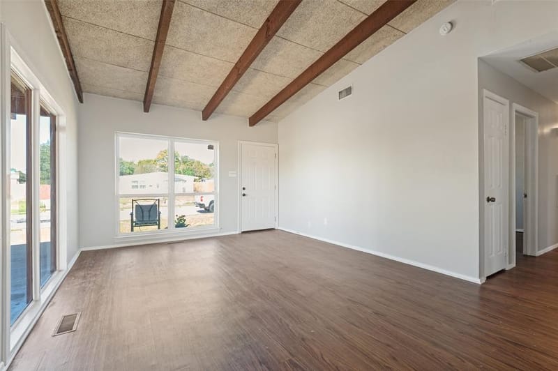 2686 Roger Williams Drive, Irving TX 75061 - Photo 7