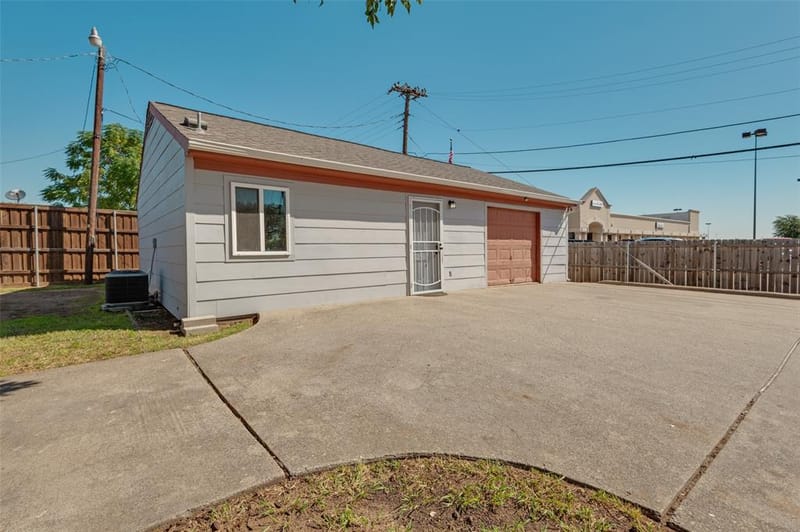 2686 Roger Williams Drive, Irving TX 75061 - Photo 14