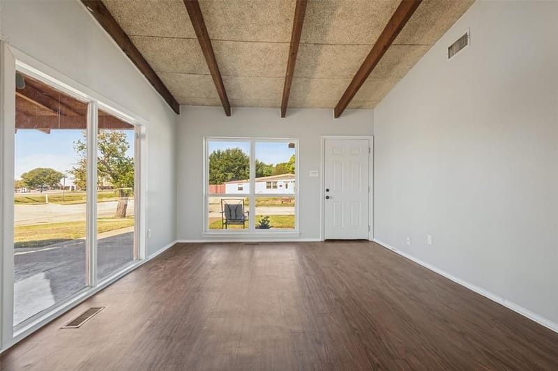 2686 Roger Williams Drive, Irving TX 75061 - Photo 8