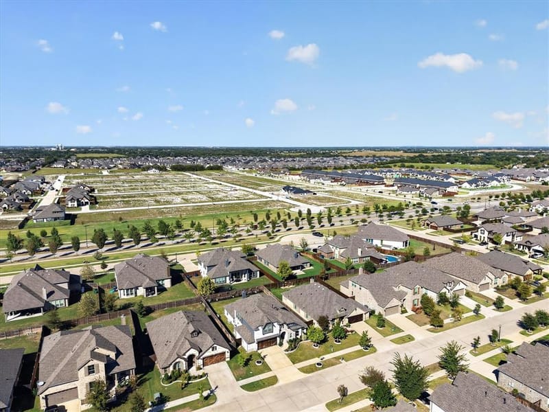 457 Wolf Creek Drive, Waxahachie TX 75165 - Photo 37