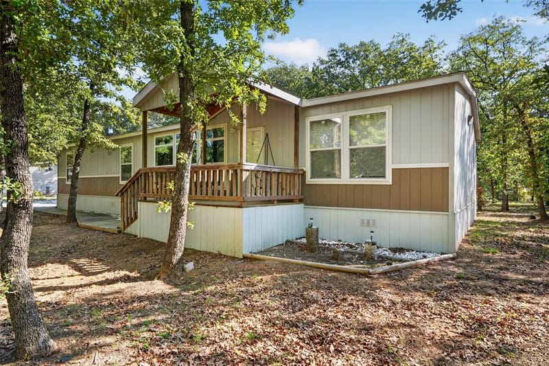 145 Adalida Lane, Springtown TX 76082 - Photo 3