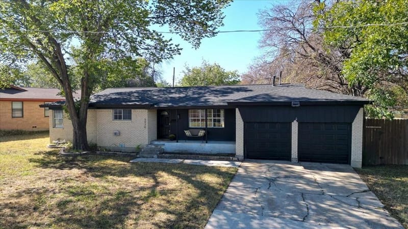 5920 Tourist Drive, North Richland Hills TX 76117