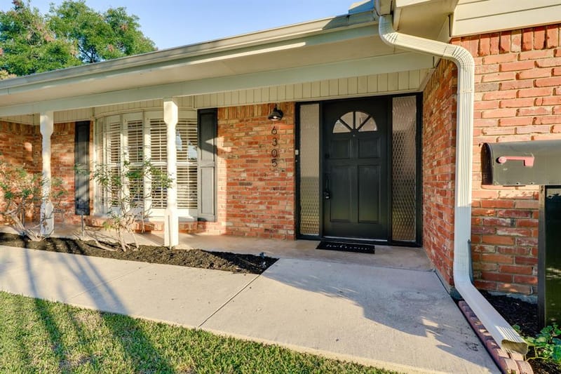 6305 Whitman Avenue, Fort Worth TX 76133 - Photo 2