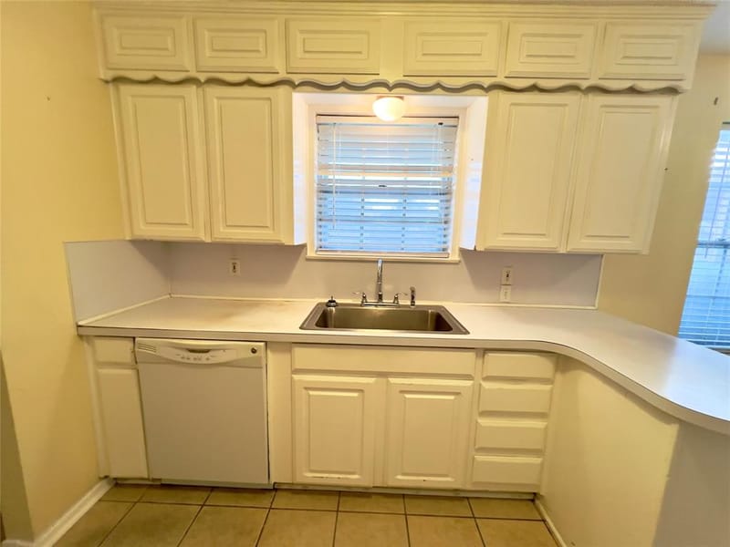 212 Straw Road, Saginaw TX 76179 - Photo 10