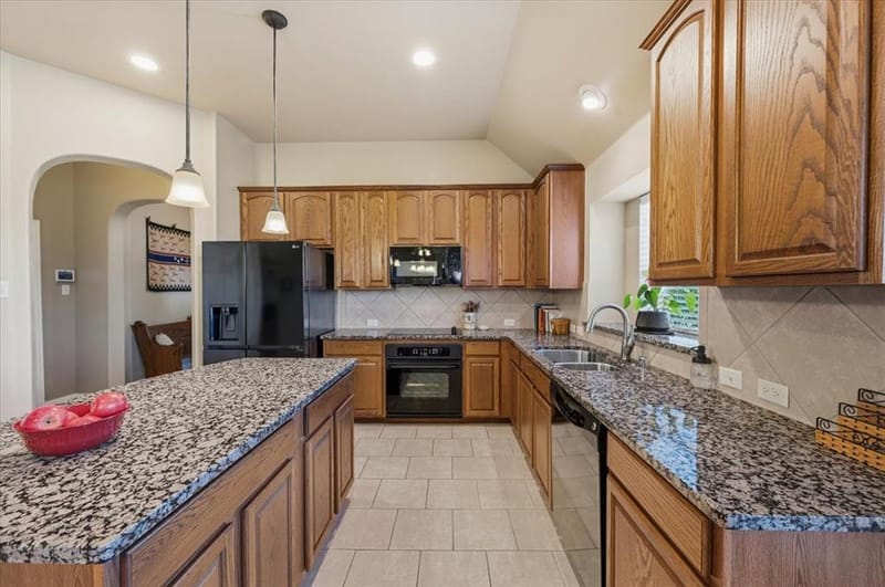 5132 Welara Drive, Grand Prairie TX 75052 - Photo 12