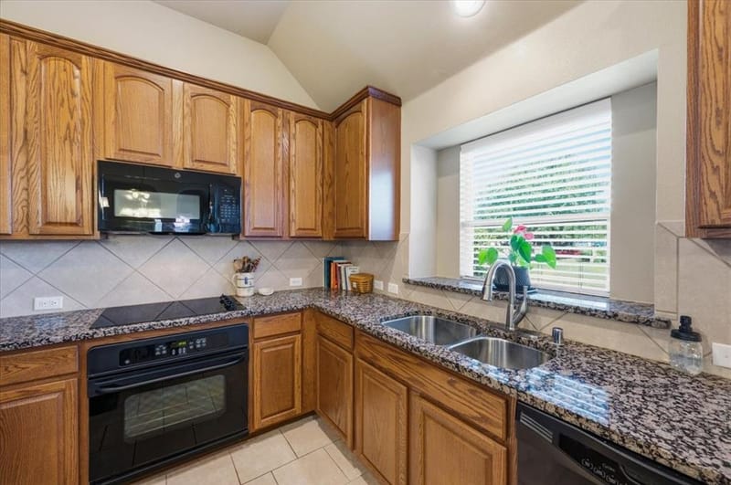 5132 Welara Drive, Grand Prairie TX 75052 - Photo 14