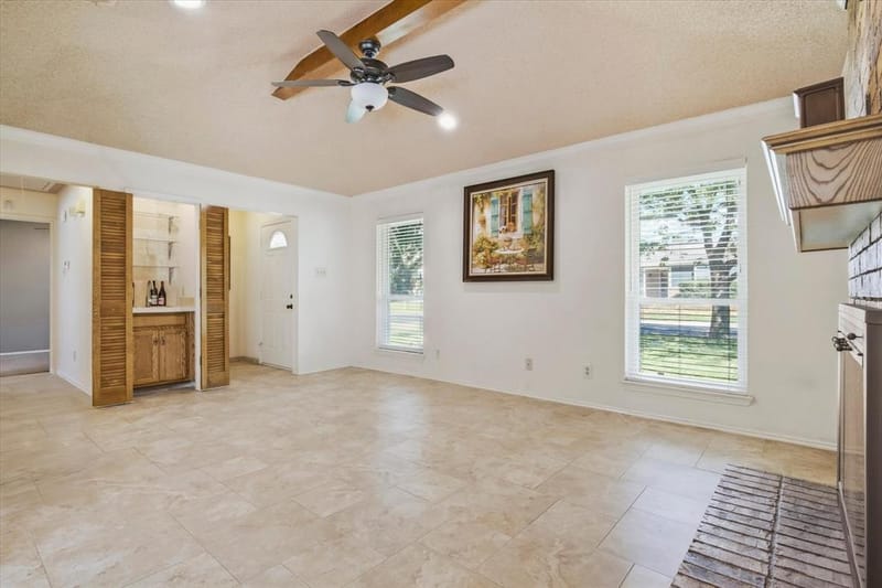 4202 Windhurst Drive, Arlington TX 76015 - Photo 6