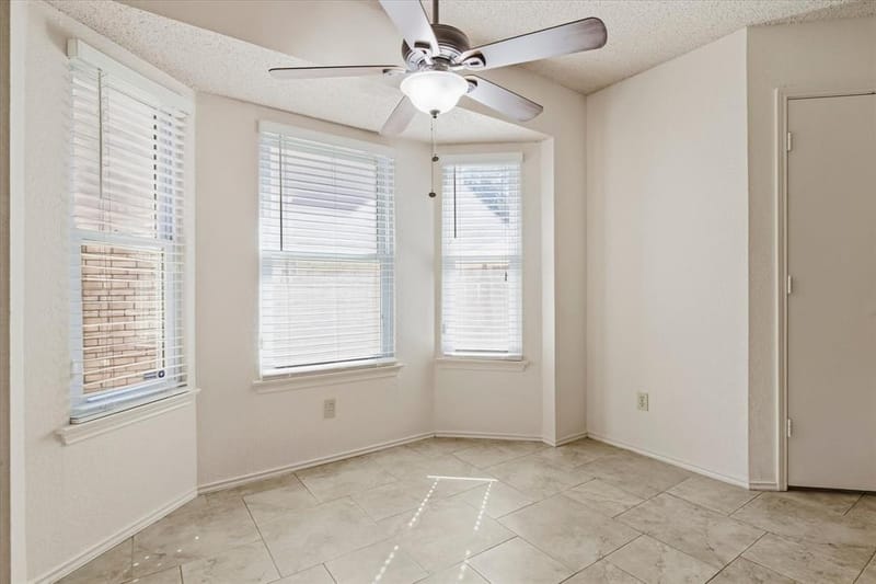 4202 Windhurst Drive, Arlington TX 76015 - Photo 12