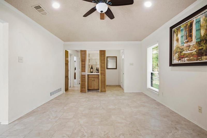 4202 Windhurst Drive, Arlington TX 76015 - Photo 7