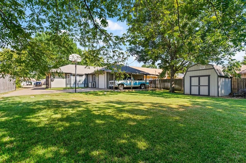 4202 Windhurst Drive, Arlington TX 76015 - Photo 34