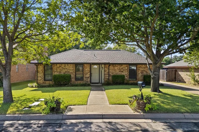4202 Windhurst Drive, Arlington TX 76015 - Photo 35