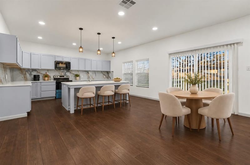 1207 E Russell Avenue, Carrollton TX 75006 - Photo 9