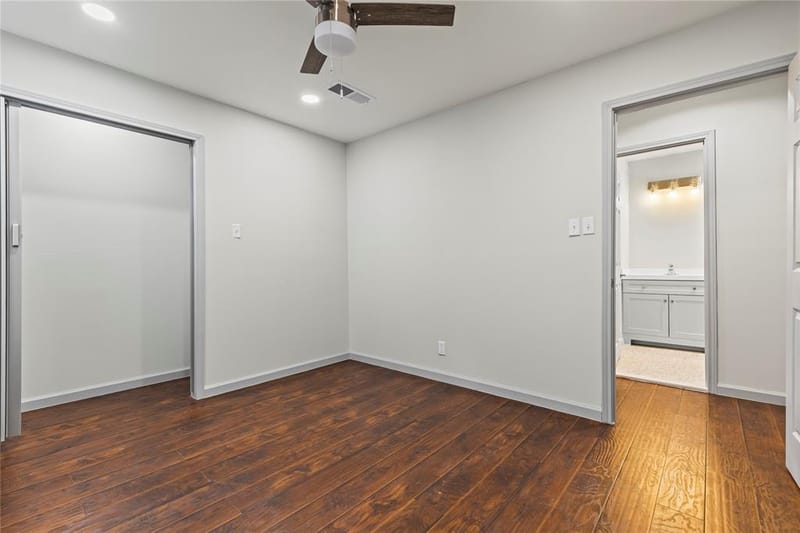 1207 E Russell Avenue, Carrollton TX 75006 - Photo 24