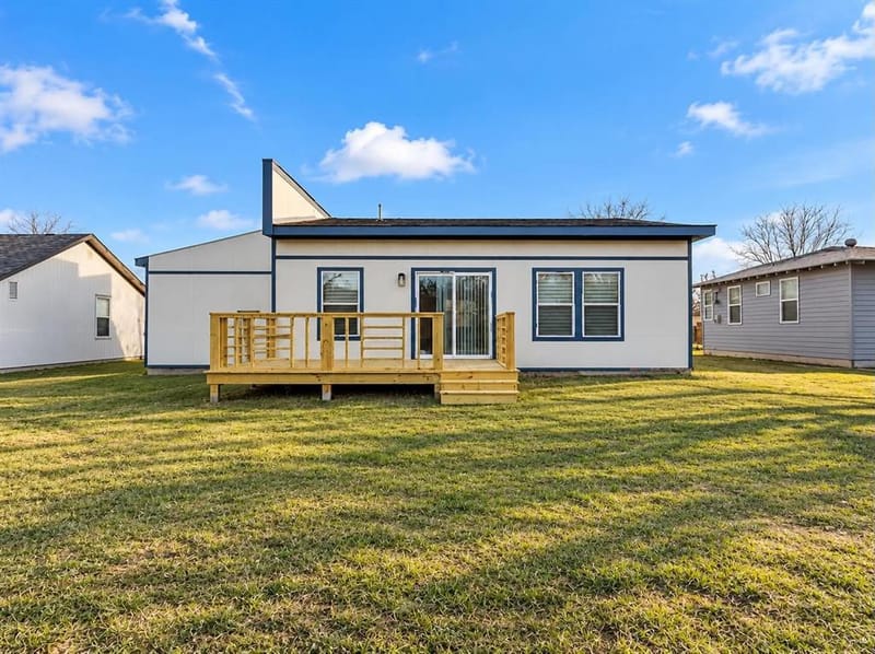 1207 E Russell Avenue, Carrollton TX 75006 - Photo 38