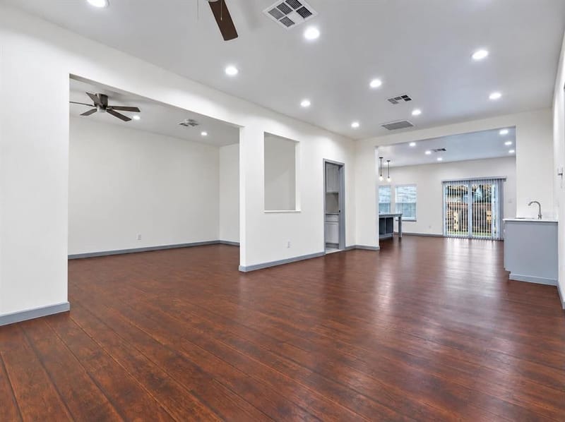 1207 E Russell Avenue, Carrollton TX 75006 - Photo 8