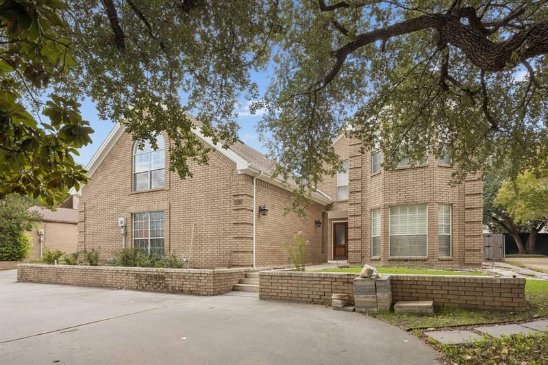 6422 Covecreek Place, Dallas TX 75240