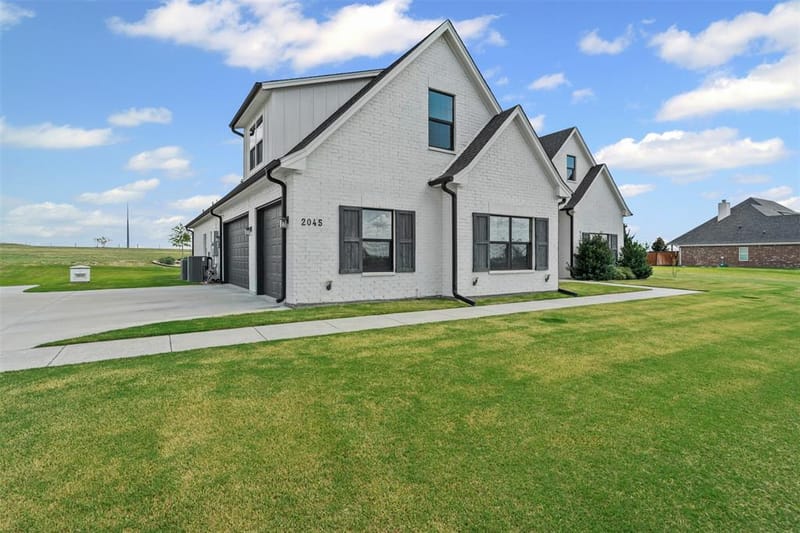 2045 Eagles Ridge Drive, Weatherford TX 76087