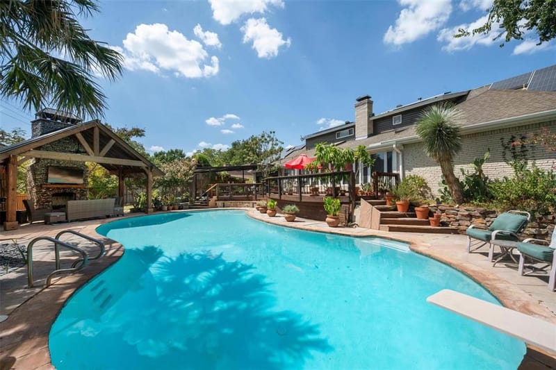 13666 Peyton Drive, Dallas TX 75240 - Photo 2
