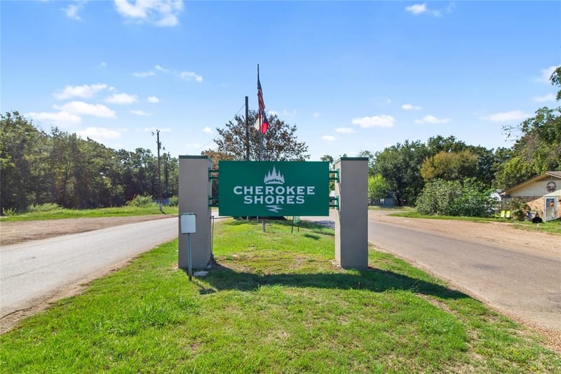 320 Double Bridge Road, Mabank TX 75156 - Photo 32