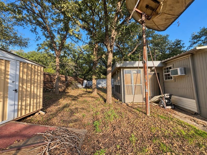 632 Cumberland Trail, Valley View TX 76272 - Photo 13