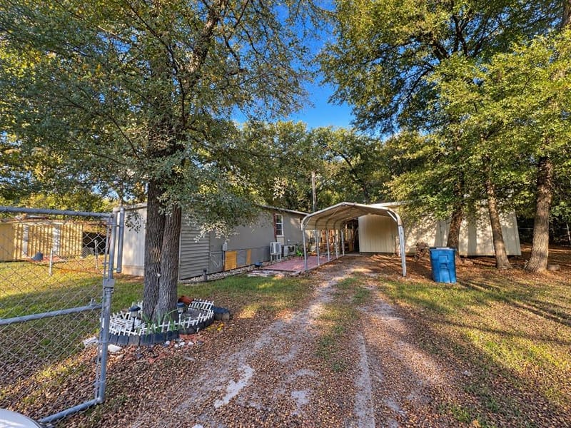632 Cumberland Trail, Valley View TX 76272