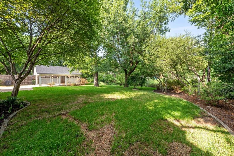 3905 Shady Valley Drive, Arlington TX 76013 - Photo 27