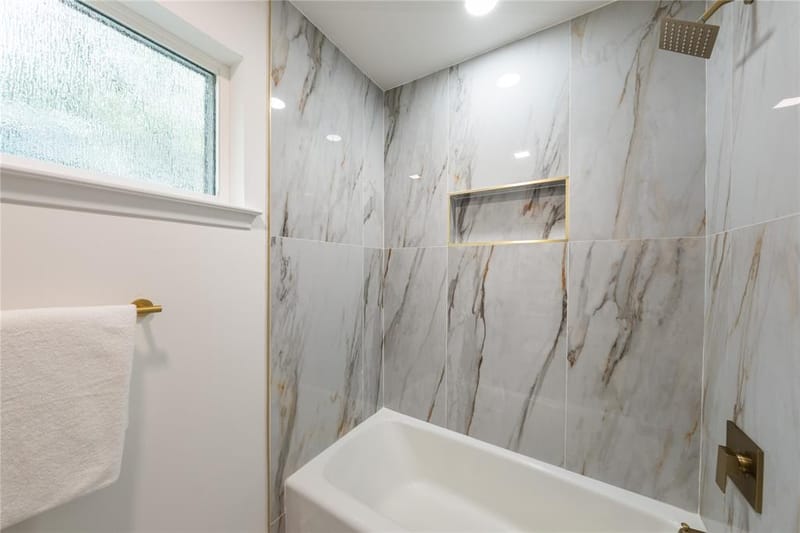 3905 Shady Valley Drive, Arlington TX 76013 - Photo 17