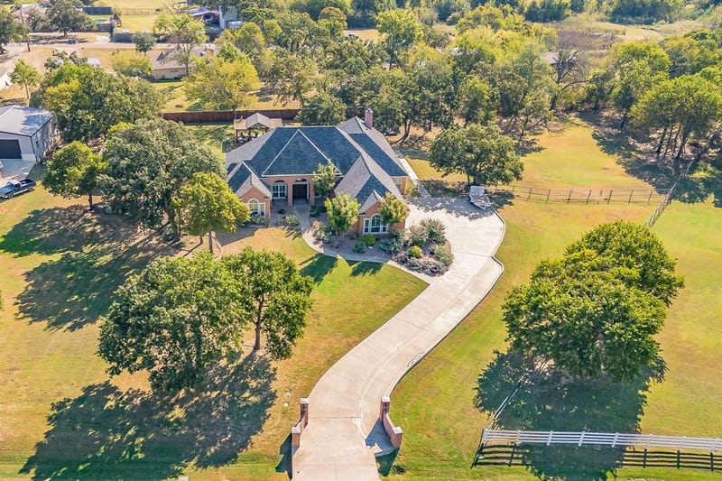 225 Sherry Lane, Burleson TX 76028