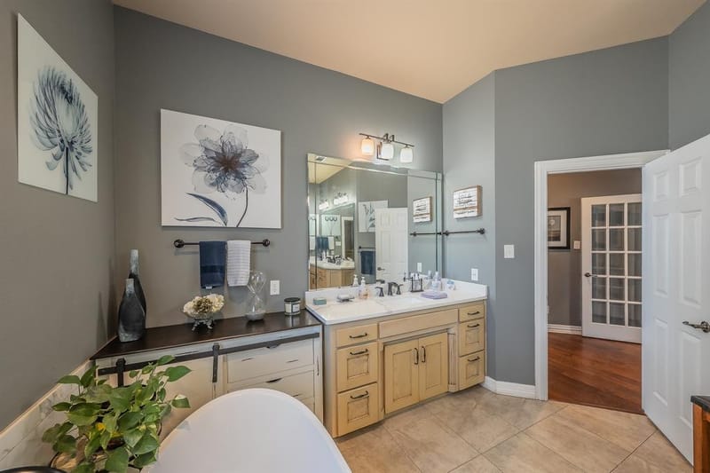 225 Sherry Lane, Burleson TX 76028 - Photo 20