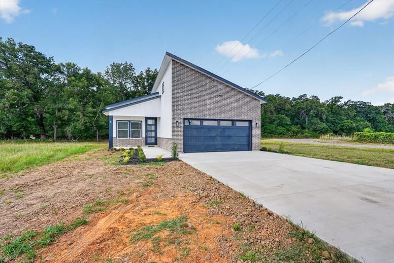 102 Shadywood Road, Trinidad TX 75163 - Photo 2