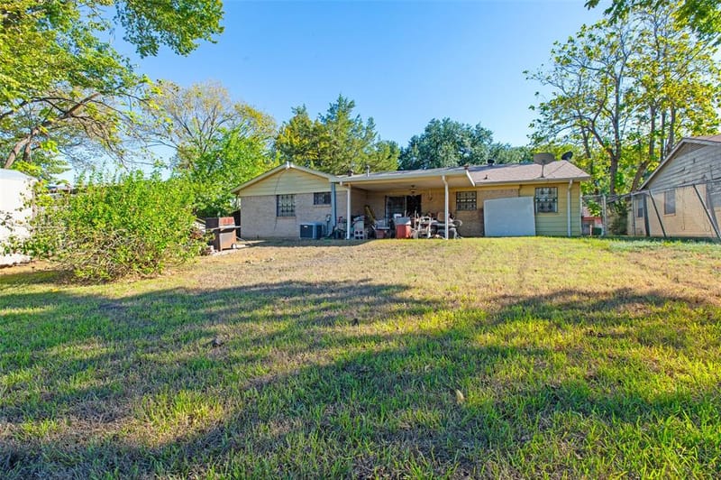 1441 Wagon Wheels Trail, Dallas TX 75241 - Photo 12