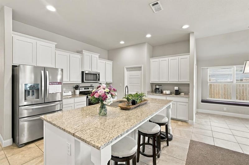 425 Stoneridge Drive, Hillsboro TX 76645 - Photo 9