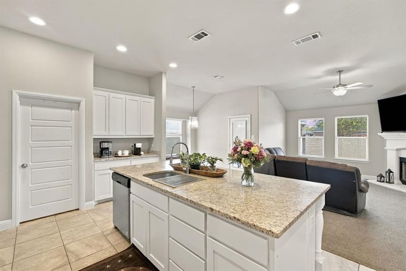 425 Stoneridge Drive, Hillsboro TX 76645 - Photo 10