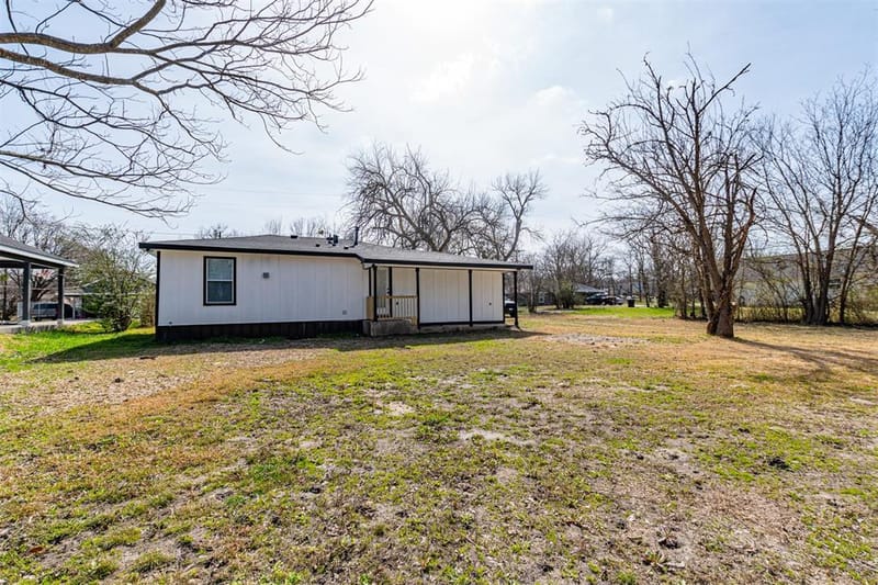 1112 Marshall Street, Greenville TX 75401 - Photo 4