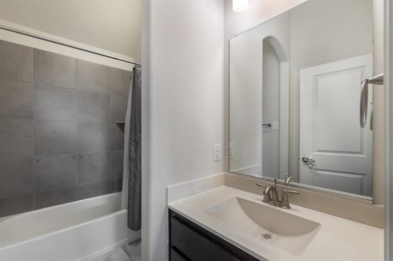 1201 Ivy Charm Way, Arlington TX 76005 - Photo 17