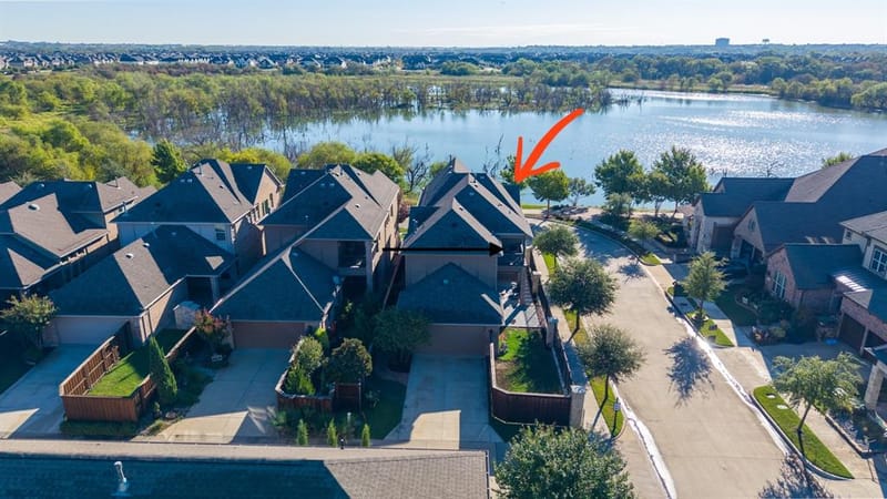 1201 Ivy Charm Way, Arlington TX 76005 - Photo 3