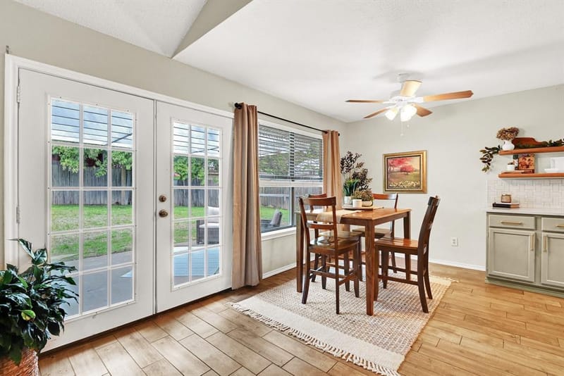 1110 W Cozby Court W, Benbrook TX 76126 - Photo 7