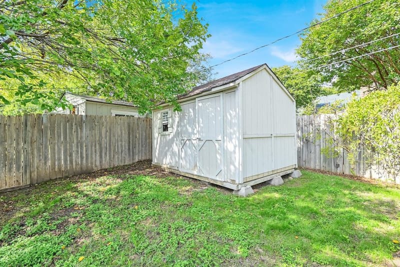 1110 W Cozby Court W, Benbrook TX 76126 - Photo 24