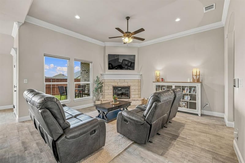 601 Violet Drive, Tolar TX 76476 - Photo 9