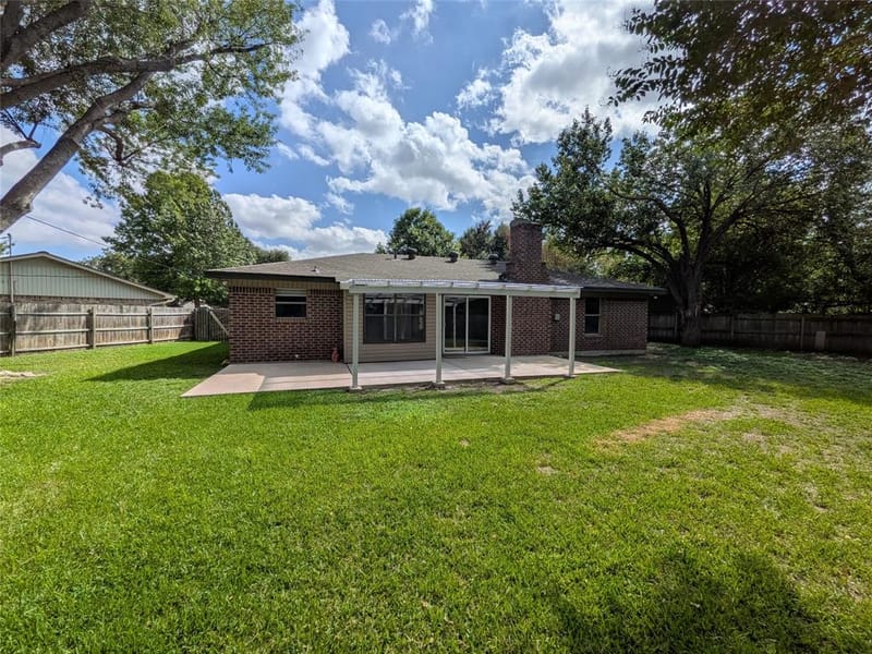 1104 Thistle Court, Benbrook TX 76126 - Photo 3