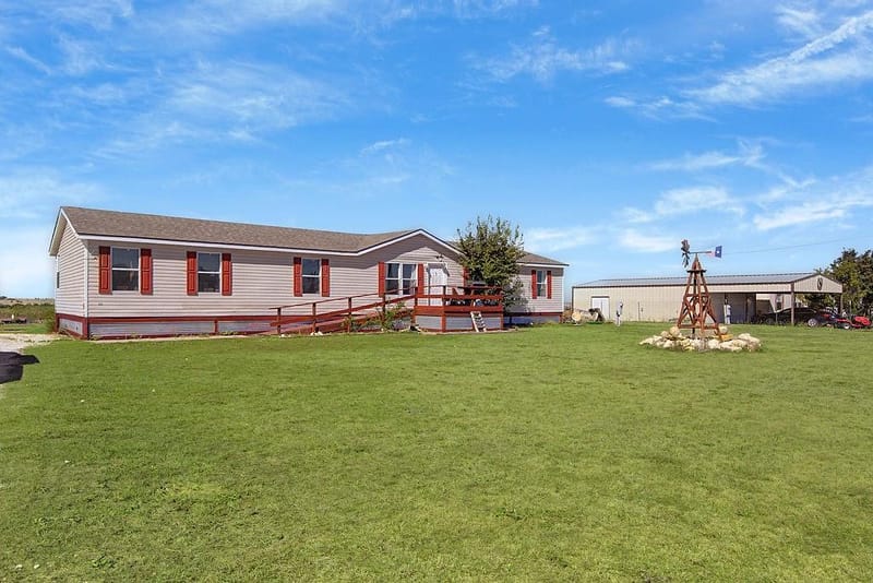 9217 Montana Street, Joshua TX 76058