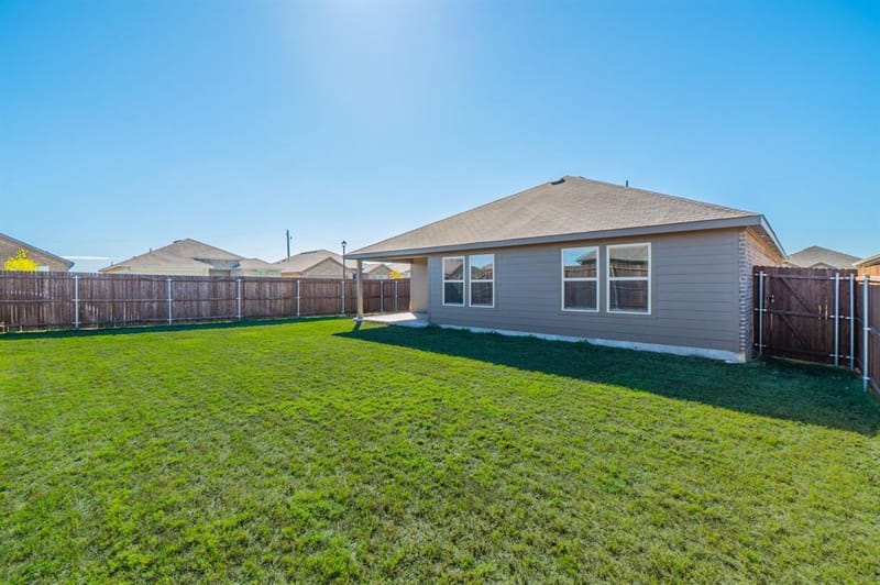1842 Shady Elm Drive, Lancaster TX 75146 - Photo 24