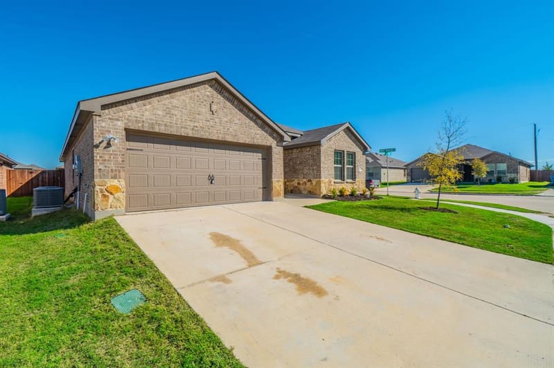 1842 Shady Elm Drive, Lancaster TX 75146 - Photo 21